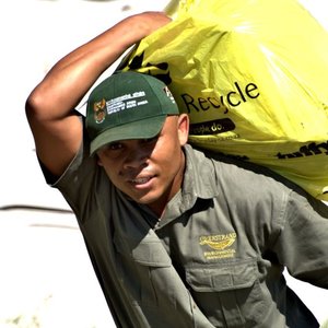 The Overstrand Municipality's Benjamin Kondokter contributing to conservation of our marine environment. The Overstrand Municipality is out partner in Conservation and Education.